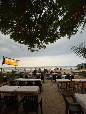 HAKUNA MATATA - Budget Stay at Arambol Beach, Goa